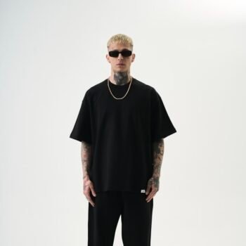 ESSENTIAL T-SHIRT - BLACK