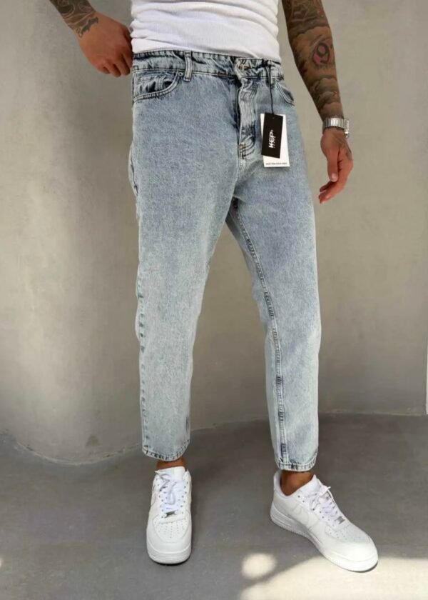 BOYFRIEND JEANS - ICE WASH