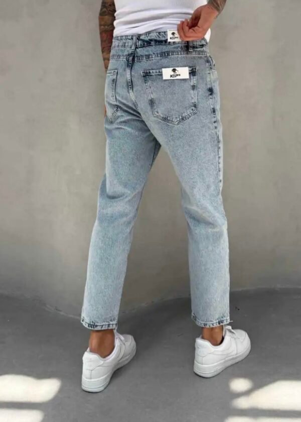 BOYFRIEND JEANS - ICE WASH