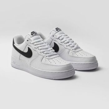 NIKE AIR FORCE 1 07 WHITE BLACK