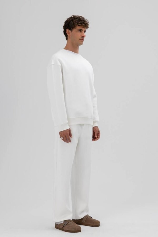 ESSENTIAL SWEATSHIRT - WHITE