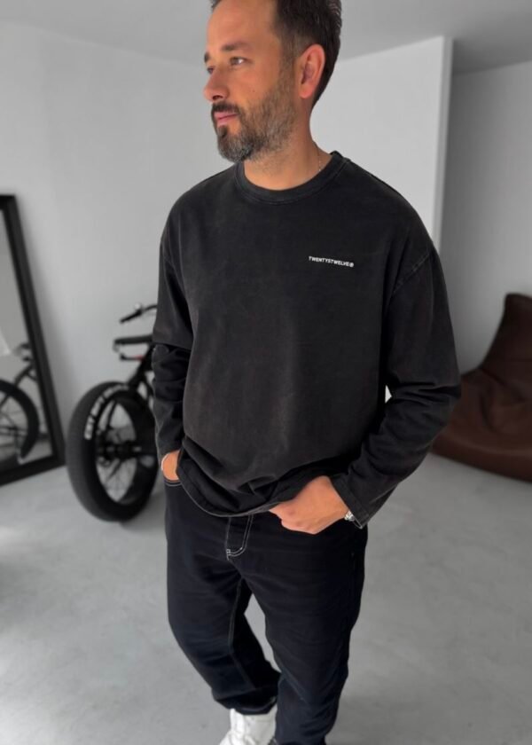 WASHED SWEATSHIRT - BLACK