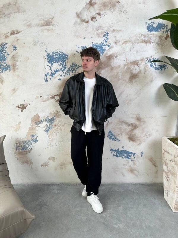 LEATHER JACKET - BLACK