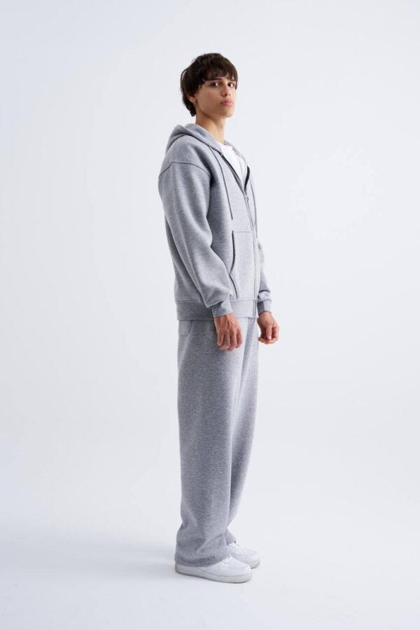 ESSENTIAL ZIPPER HOODIE - GREY