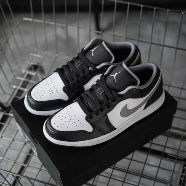 Screenshot AIR JORDAN 1 LOW BLACK/PARTICLE GREY