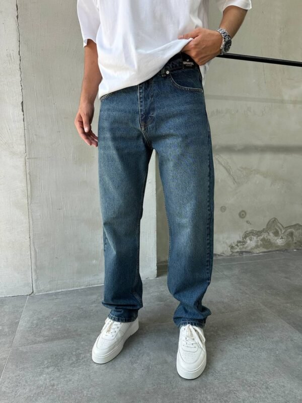 IMG_9584 LOOSE FIT JEANS - WASHED BLUE