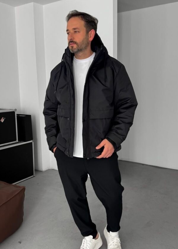 HOODED INFLATABLE JACKET - BLACK